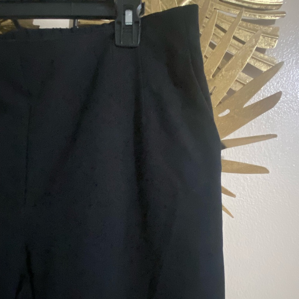 Elegant Black Women's Trousers - Picture 2 of 5
